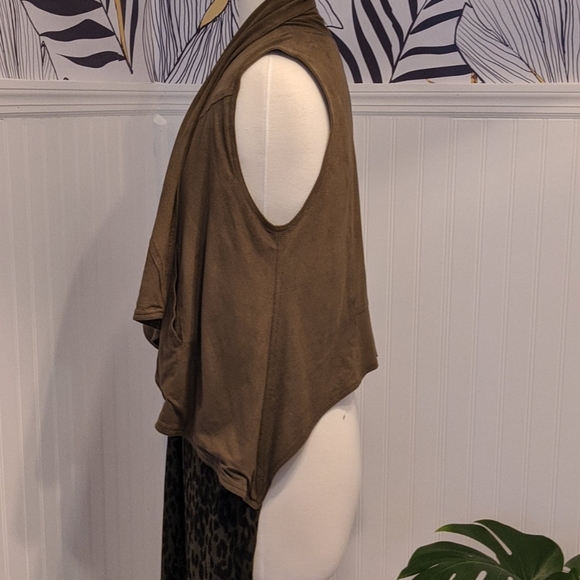 Mystree Olive Green Micro Suede Vest - Picture 3 of 6